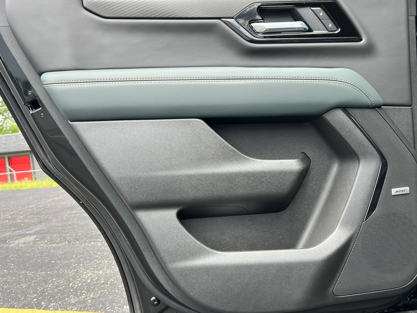 2026 GMC Yukon AT4 - Photo 43