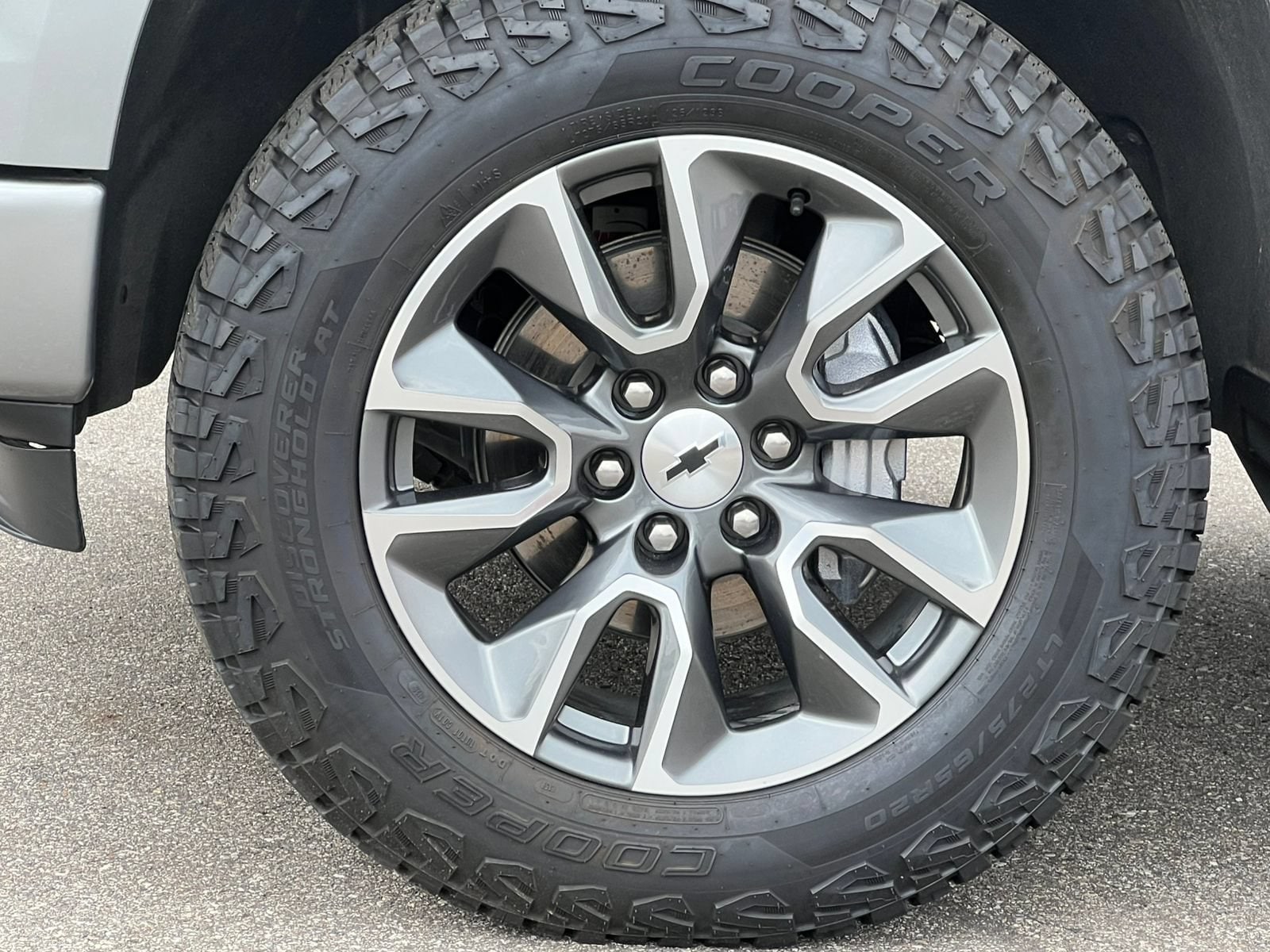 2023 Chevrolet Silverado 1500 RST - Photo 10