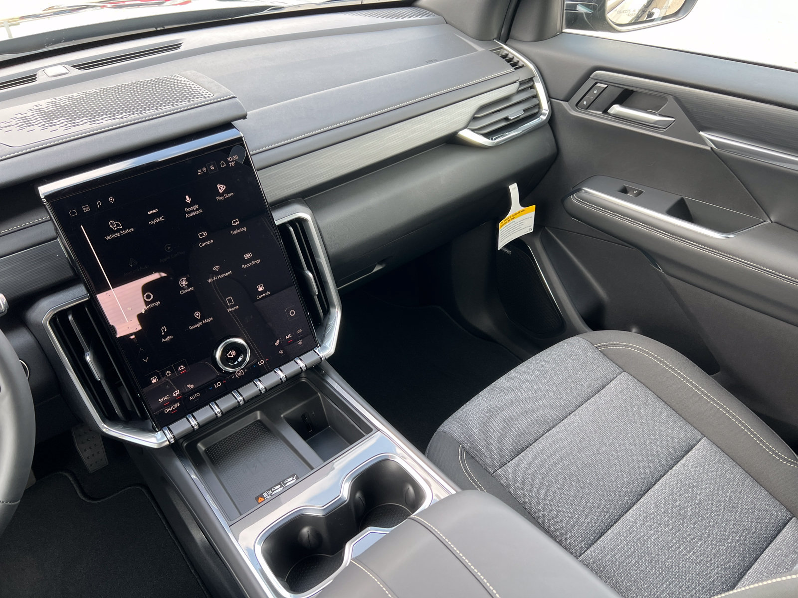 2027 GMC Acadia Elevation - Photo 32