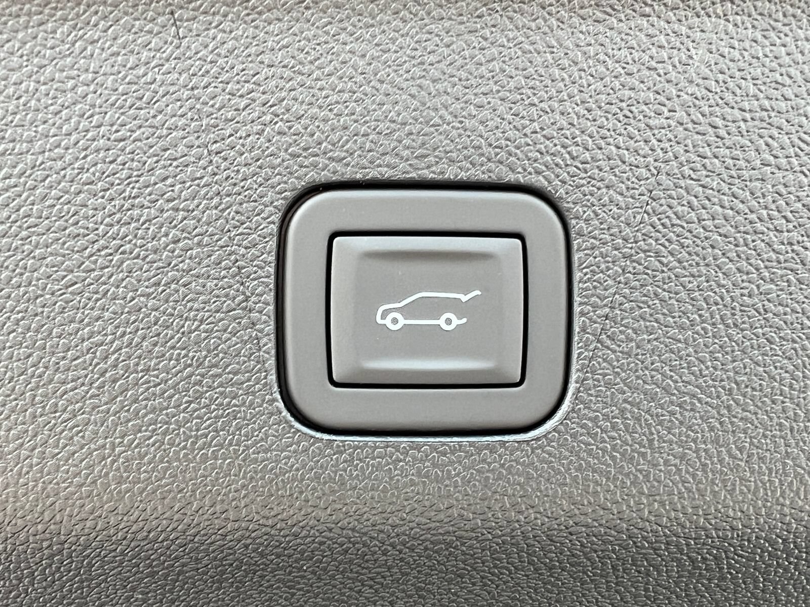 2026 GMC Yukon XL Elevation - Photo 42