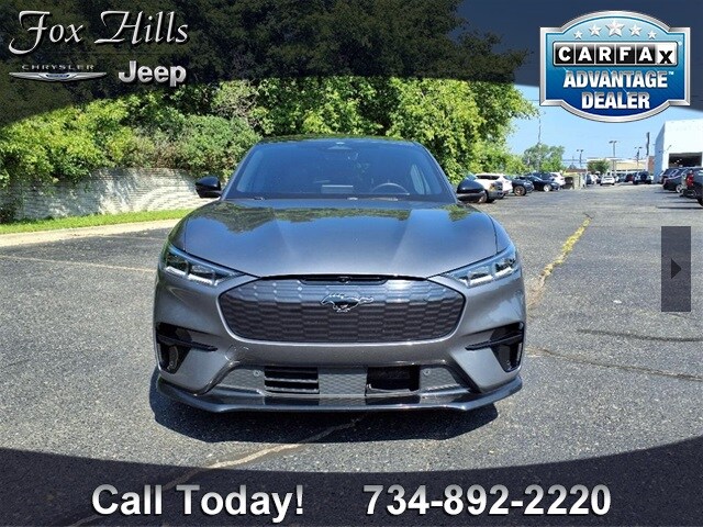 2023 Ford Mustang Mach-E GT photo 2