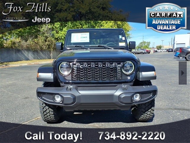 2025 Jeep Gladiator Willys photo 2