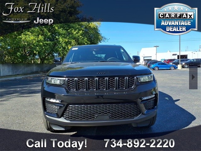 2025 Jeep Grand Cherokee Limited photo 2