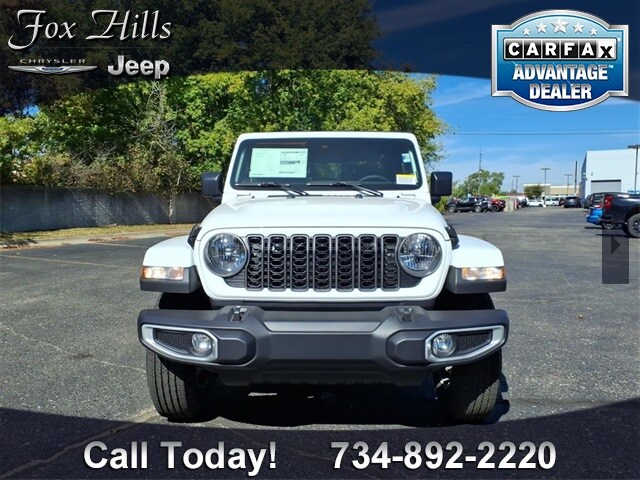 2025 Jeep Gladiator Sport S photo 2