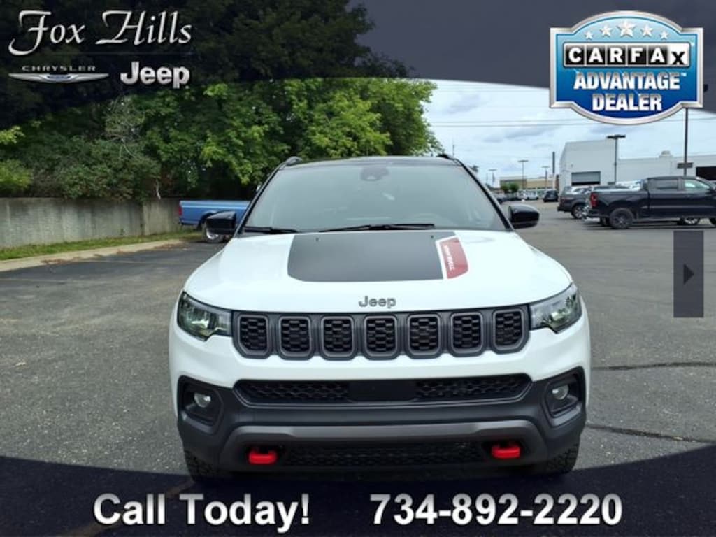 Used 2025 Jeep Compass Trailhawk SUV