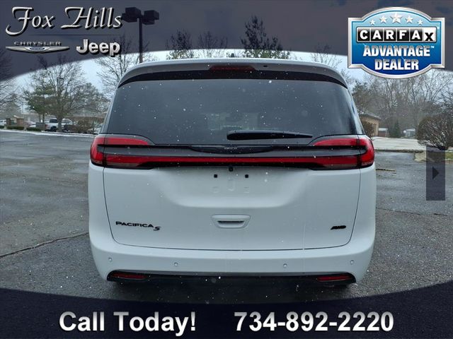 2026 Chrysler Pacifica Select - Photo 7