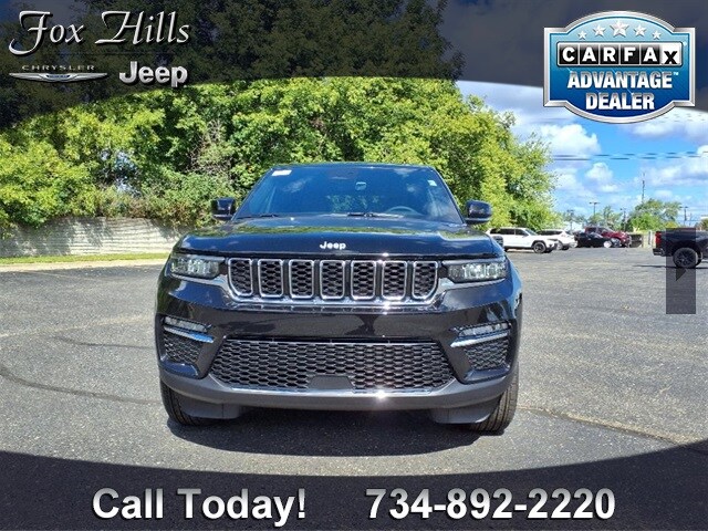 2025 Jeep Grand Cherokee Limited photo 2