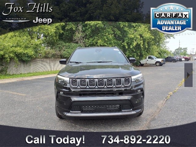 2025 Jeep Compass Limited photo 2