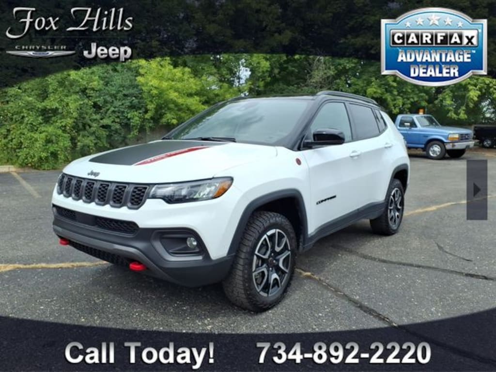 Used 2025 Jeep Compass Trailhawk SUV