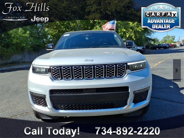 2025 Jeep Grand Cherokee L Summit photo 2