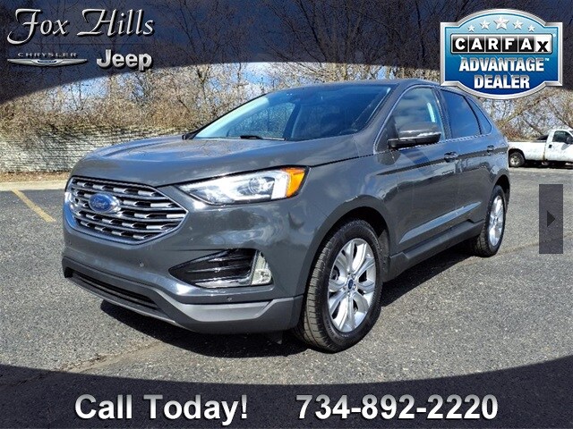 2021 Ford Edge Titanium photo 3