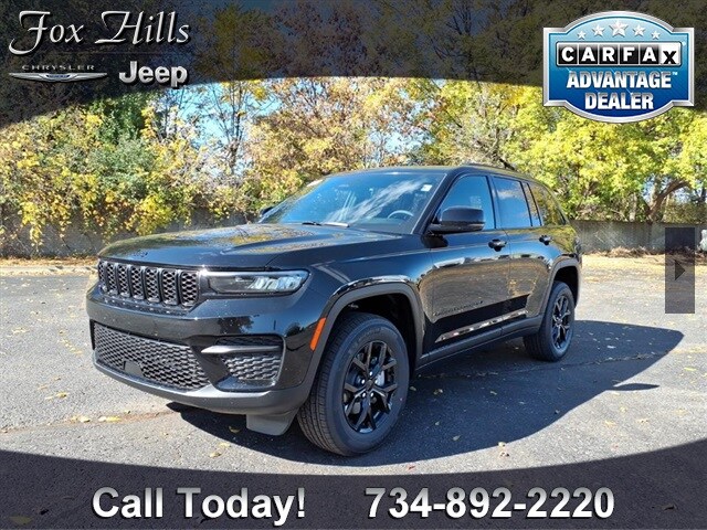 2025 Jeep Grand Cherokee Altitude photo 3