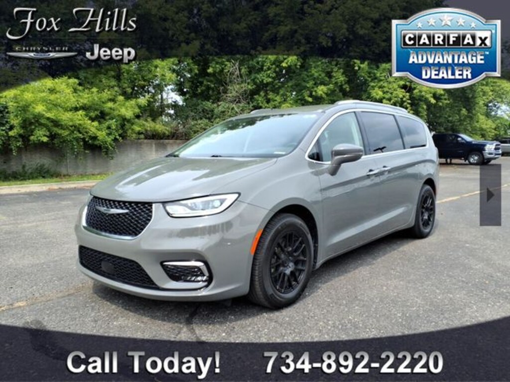 Used 2021 Chrysler Pacifica Touring L Van Passenger Van