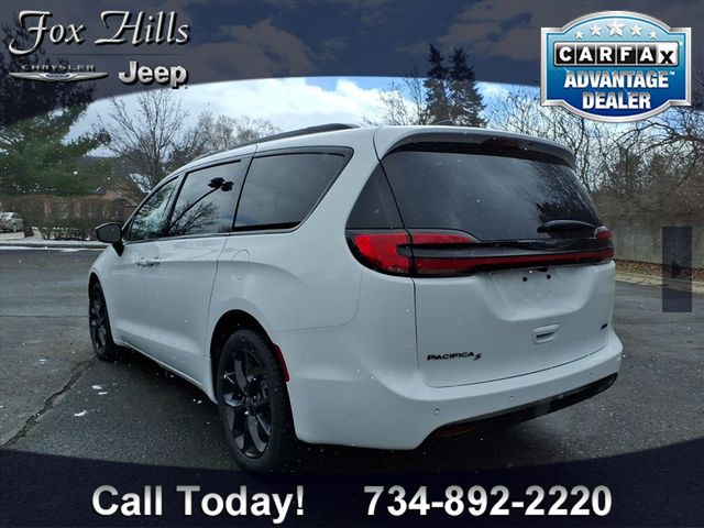 2026 Chrysler Pacifica Select - Photo 6