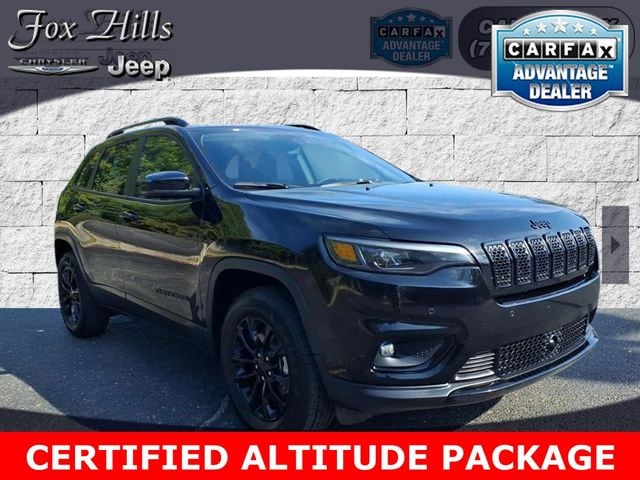 2023 Jeep Cherokee Altitude Lux