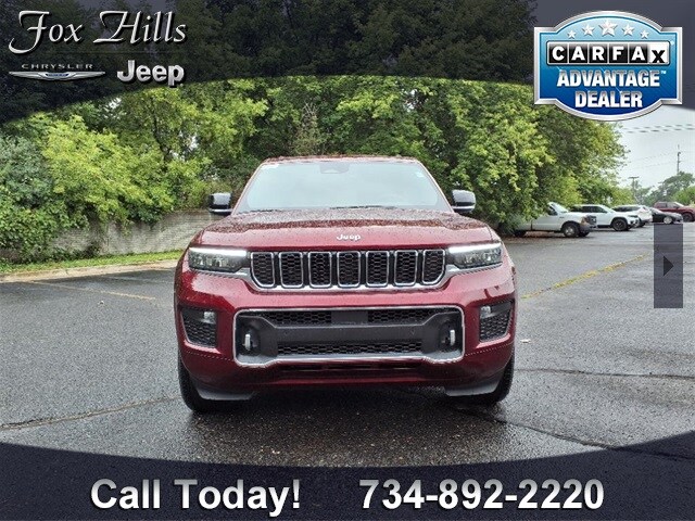 2025 Jeep Grand Cherokee Overland photo 2