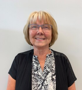 Staff member Debbie Geracz from ID_8c97d9562ad6