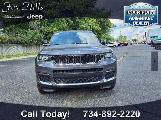 2025 Jeep Grand Cherokee Limited photo 2