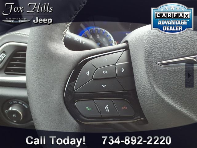 2026 Chrysler Pacifica Select - Photo 17