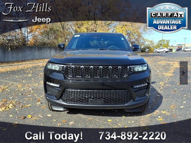 2025 Jeep Grand Cherokee Limited photo 2