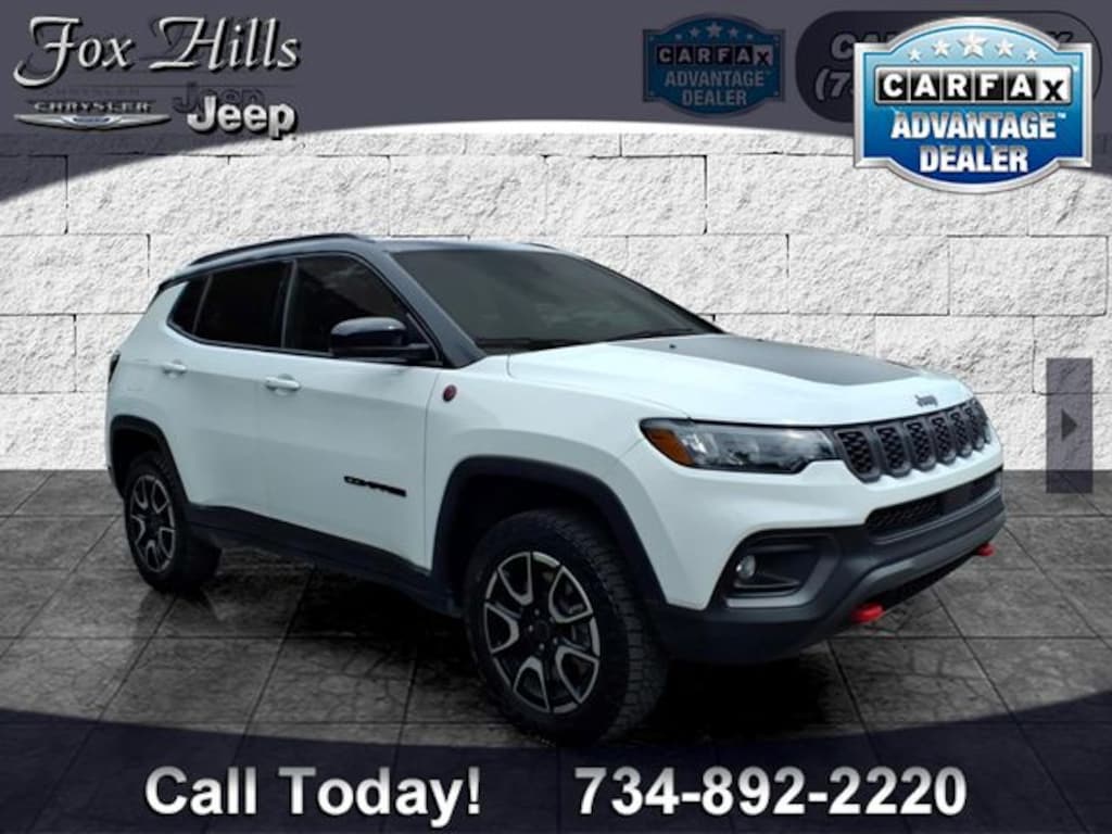 Used 2025 Jeep Compass Trailhawk SUV