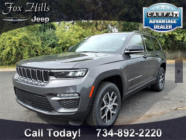 2025 Jeep Grand Cherokee Limited photo 3