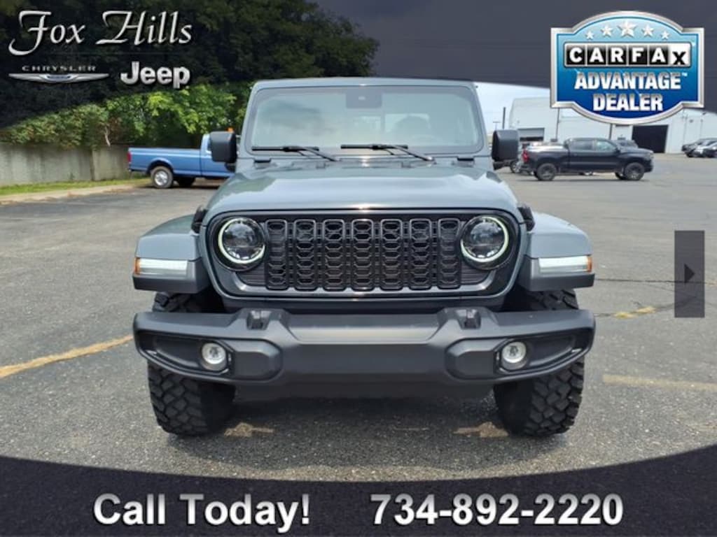 Used 2025 Jeep Gladiator Sport Truck Crew Cab
