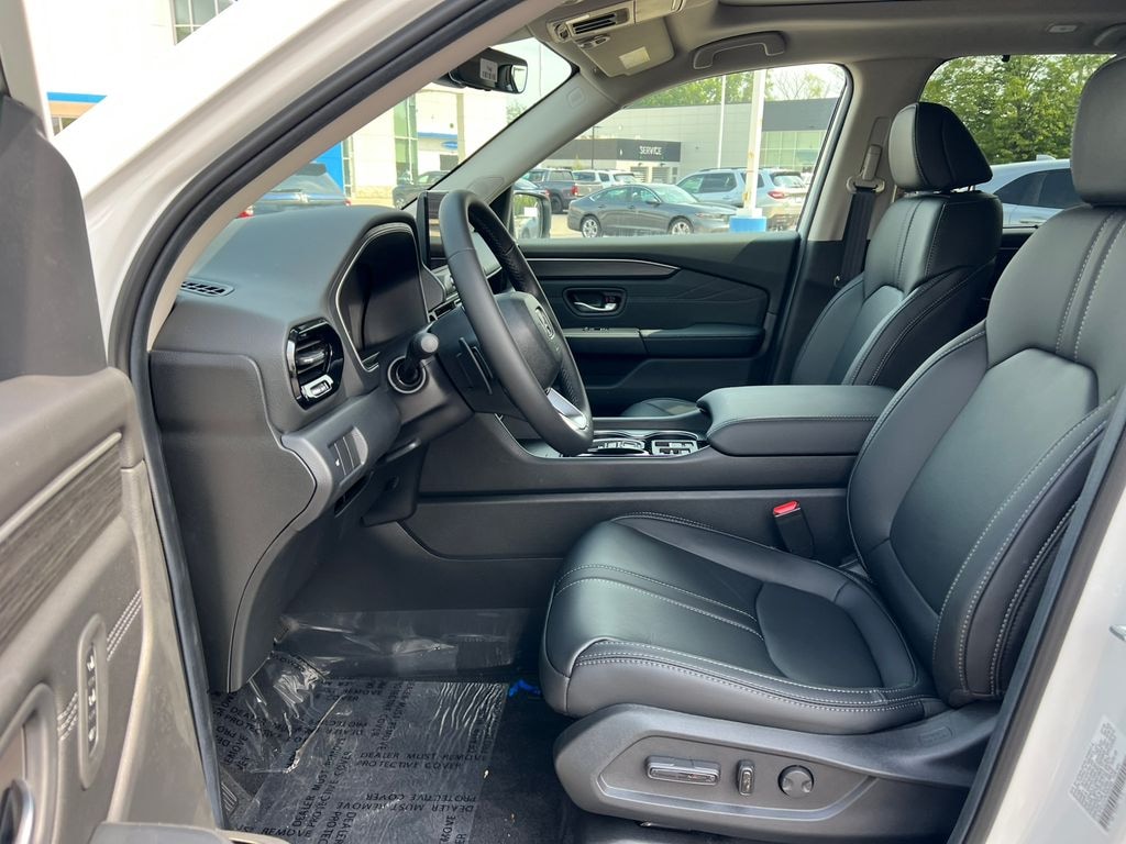 New 2026 Honda Pilot Touring S SUV