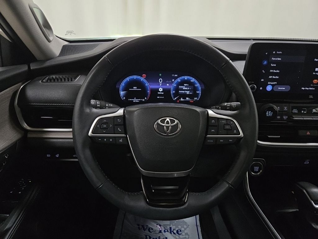 Used 2024 Toyota Grand Highlander XLE SUV