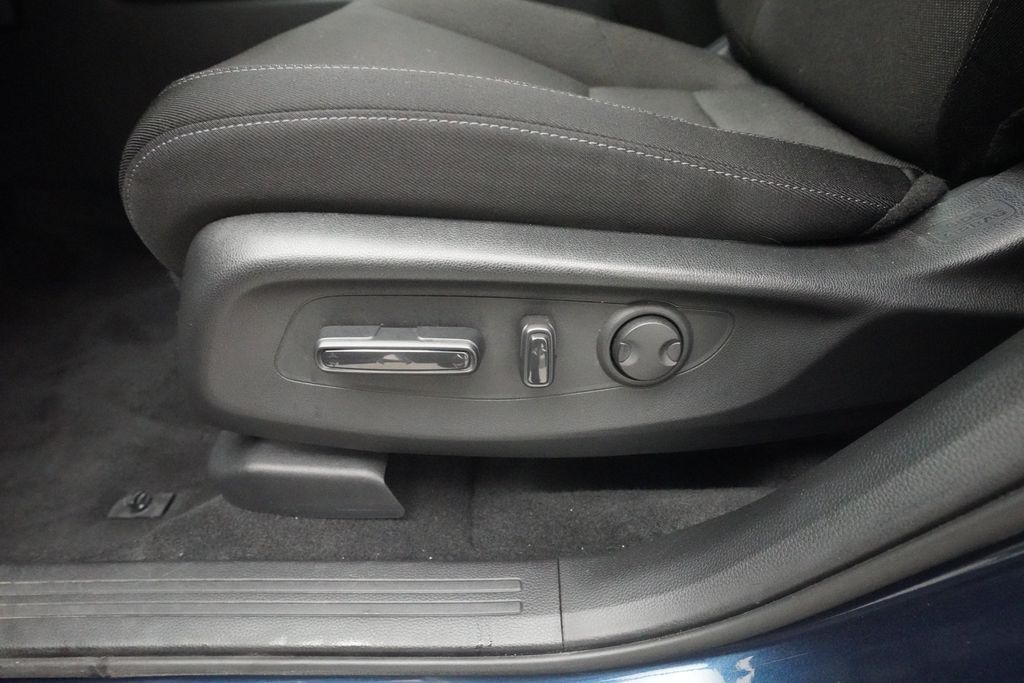 2025 Honda CR-V EX - Photo 27