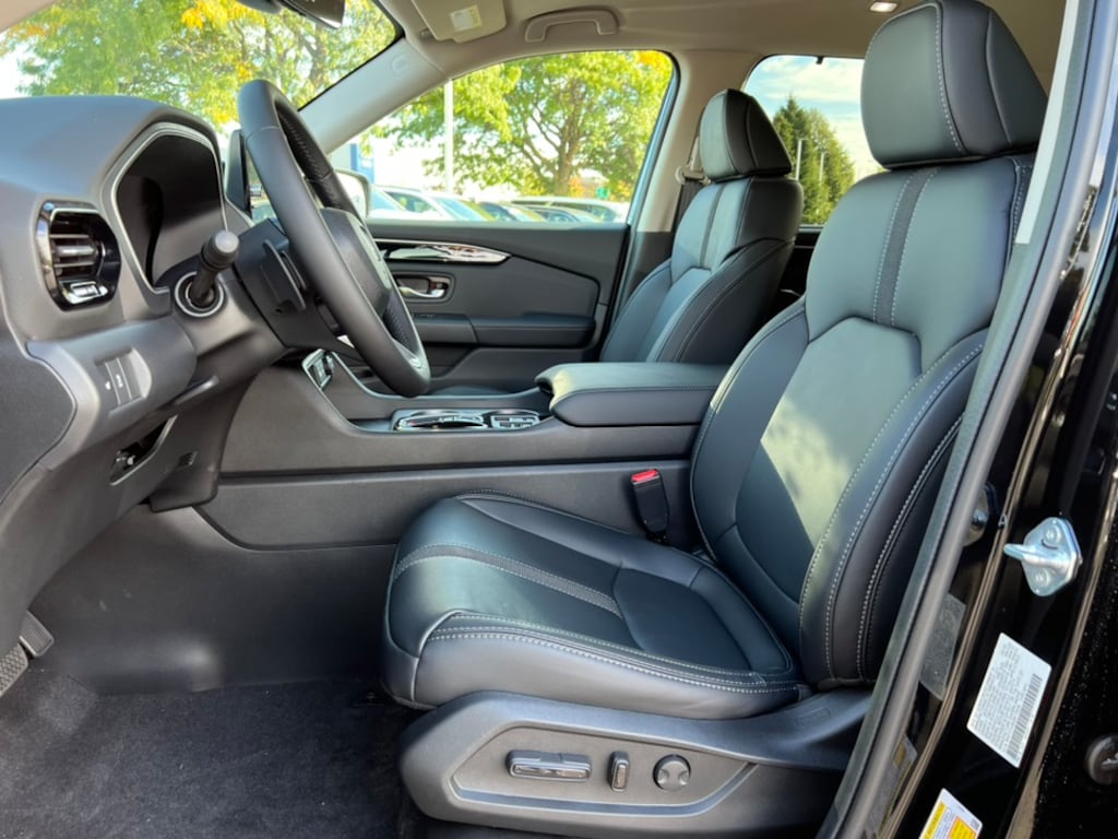 New 2025 Honda Pilot EX-L SUV