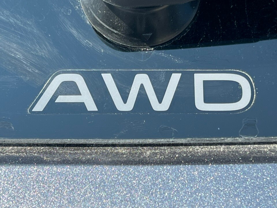 2026 Honda HR-V LX photo 2