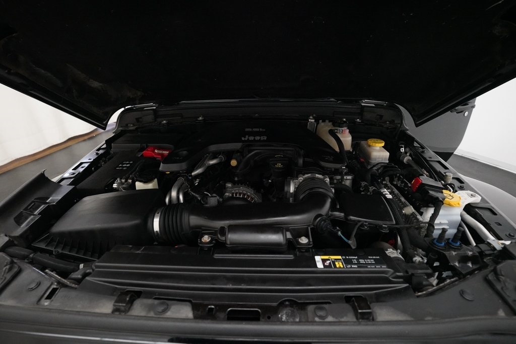 Used 2019 Jeep Wrangler Unlimited Sahara 4x4 SUV