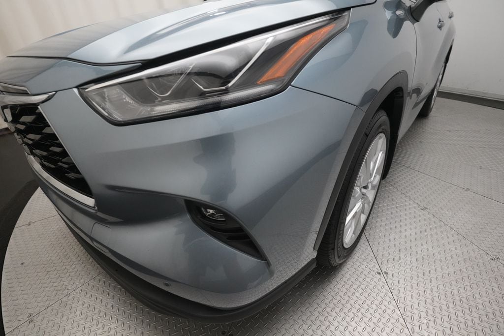 2023 Toyota Highlander Limited - Photo 23