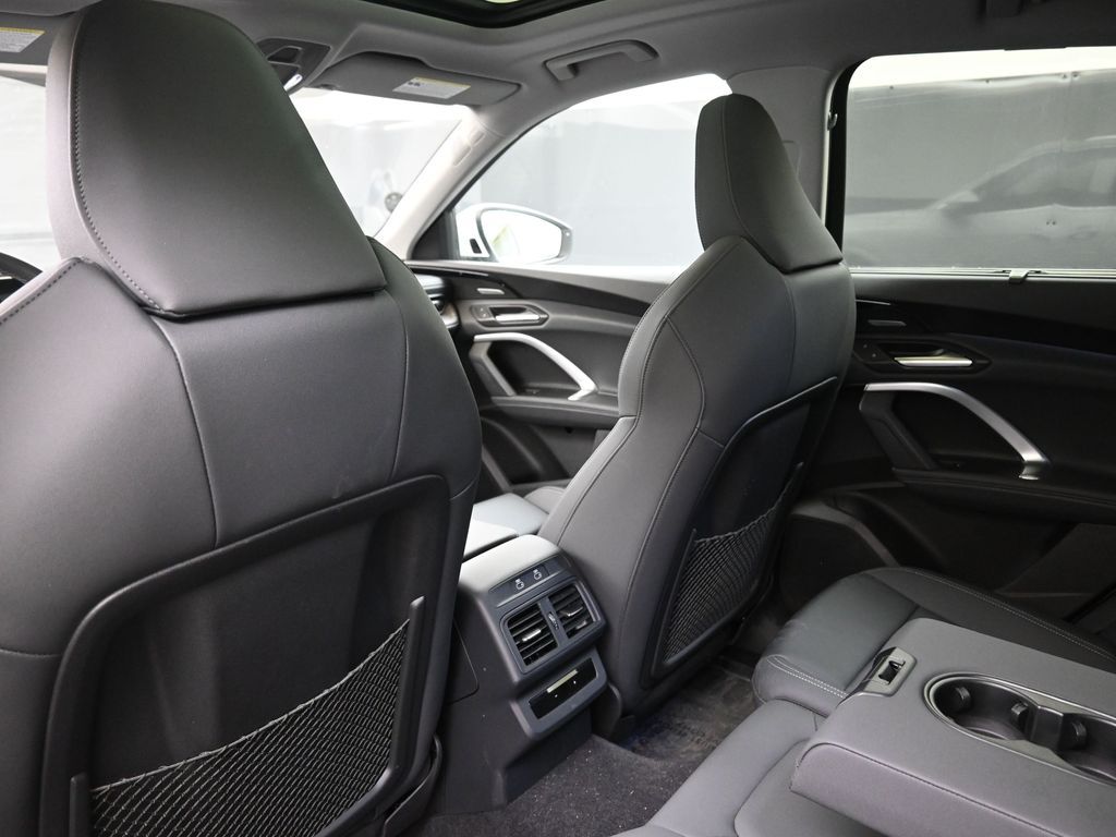 2025 Audi New Q5 Premium Plus - Photo 19