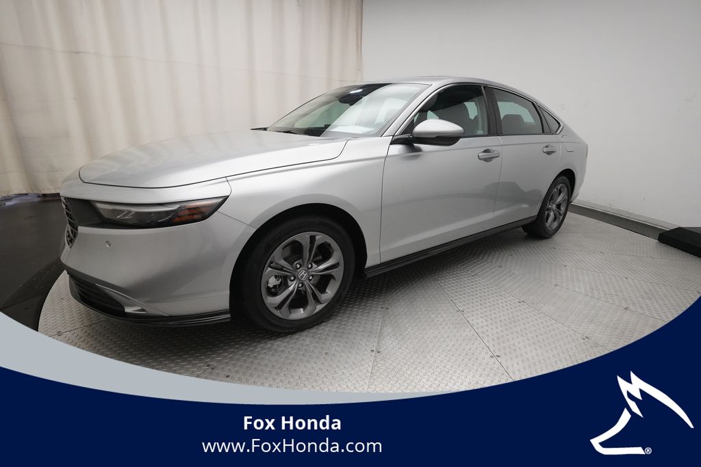 2024 Honda Accord Hybrid EX-L's photo