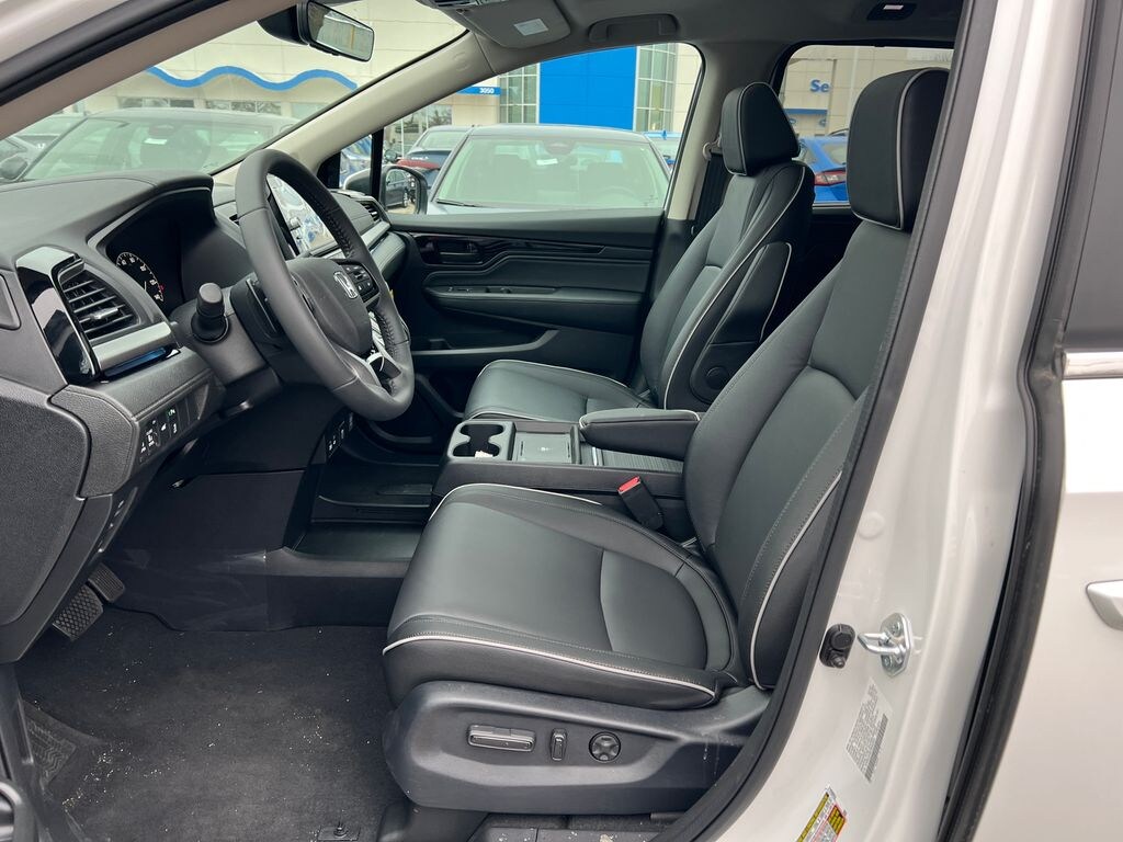 New 2026 Honda Odyssey Touring Van Passenger