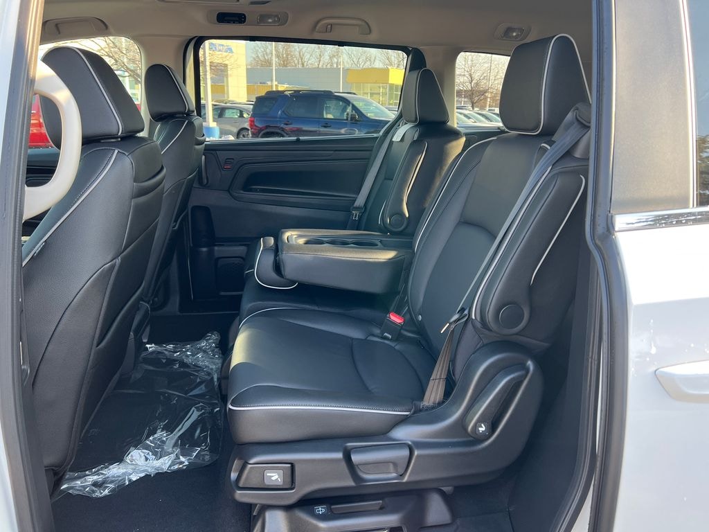 New 2026 Honda Odyssey Touring Van Passenger
