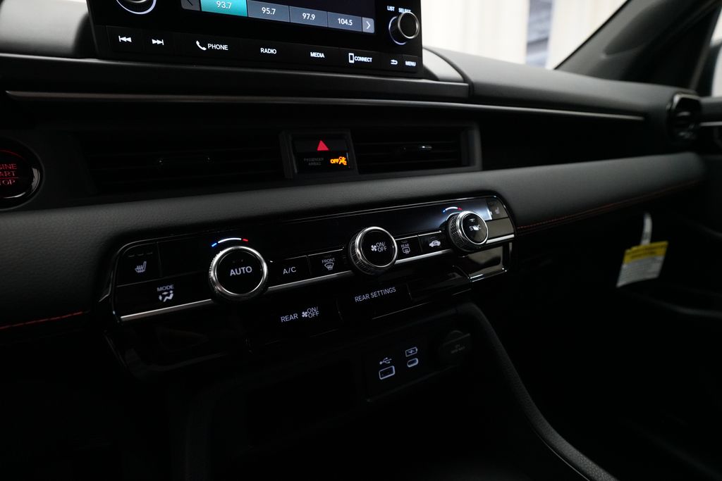 2025 Honda Pilot Sport - Photo 20