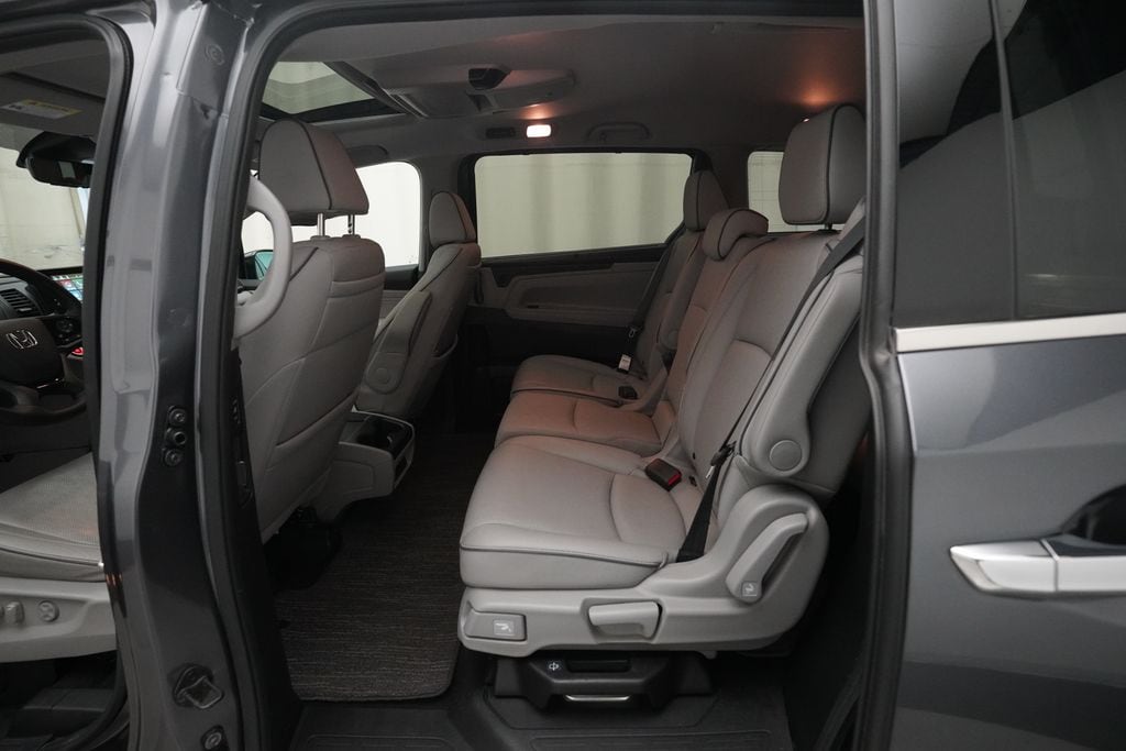 2024 Honda Odyssey Elite - Photo 16