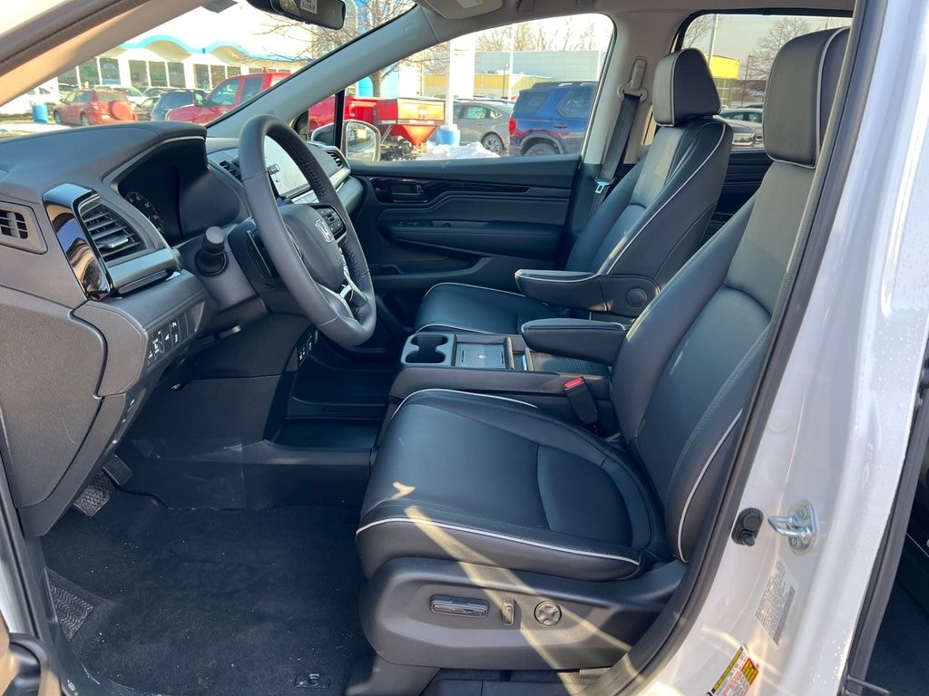 New 2026 Honda Odyssey Touring Van Passenger