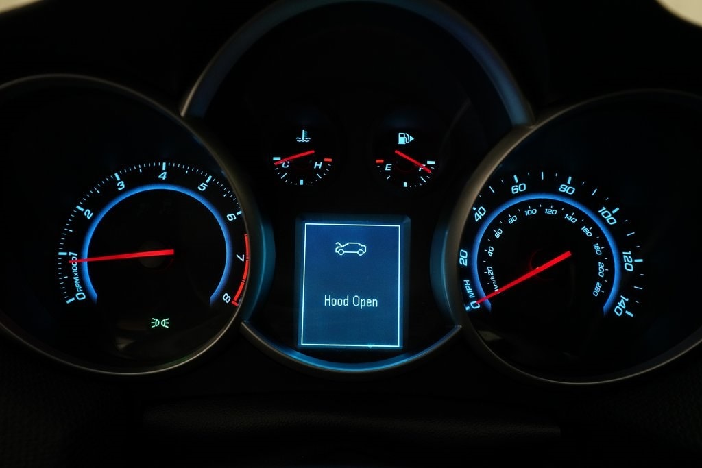 Used 2014 Chevrolet Cruze 1LT with VIN 1G1PC5SB1E7180890 for sale in Grand Rapids, MI