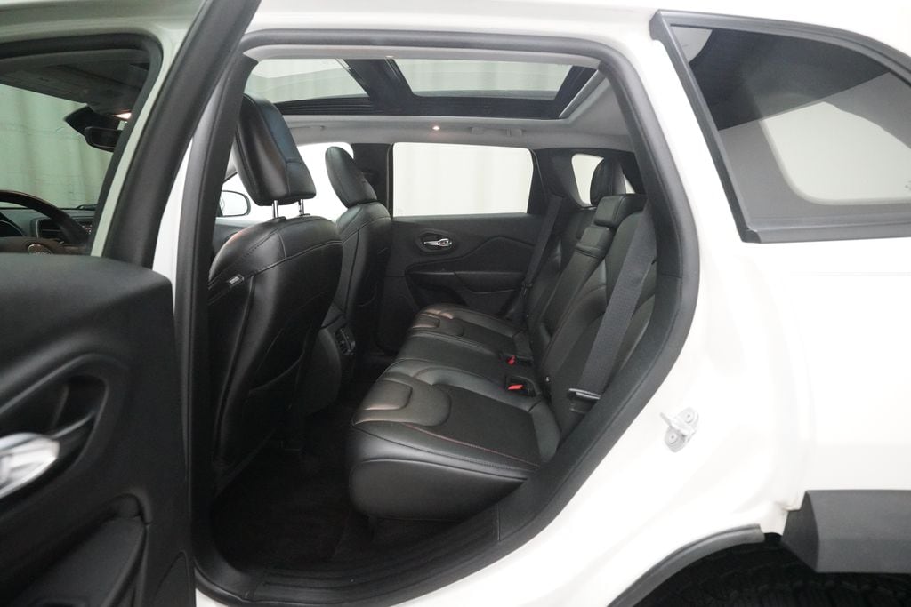2019 Jeep Cherokee Trailhawk - Photo 16