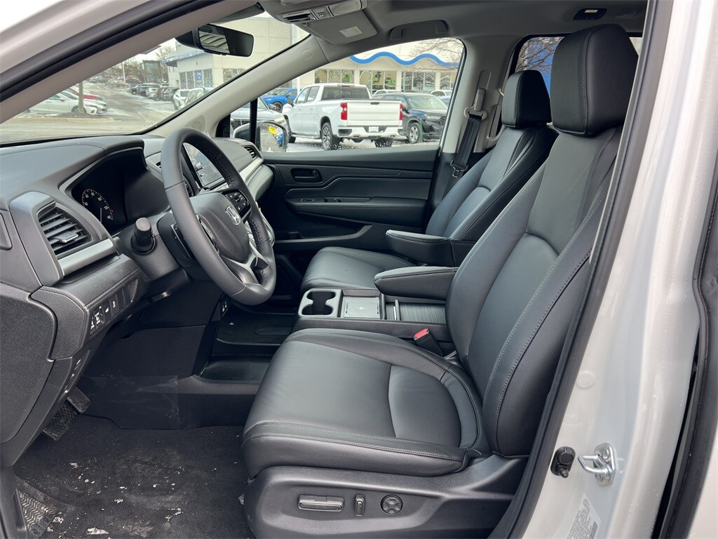 New 2026 Honda Odyssey EX-L Van Passenger