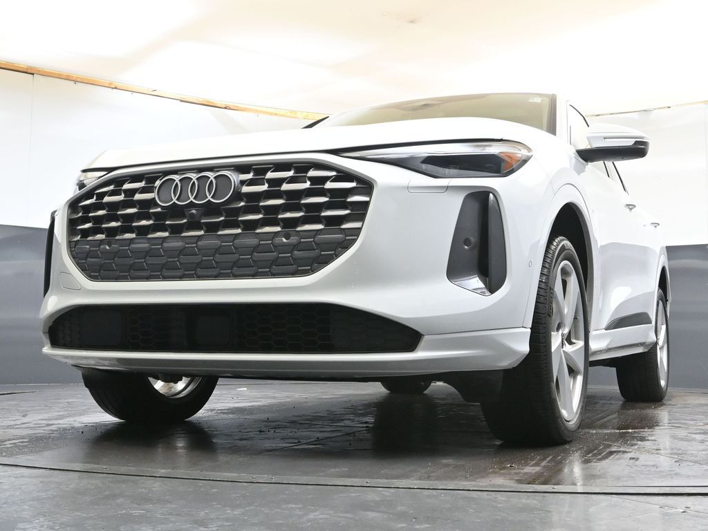 2025 Audi New Q5 Premium Plus - Photo 37