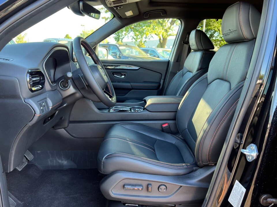 2026 Honda Passport TrailSport Elite photo 2