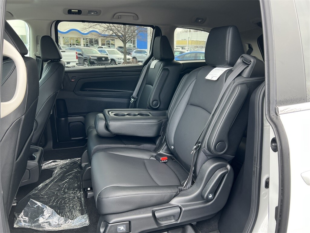 New 2026 Honda Odyssey EX-L Van Passenger