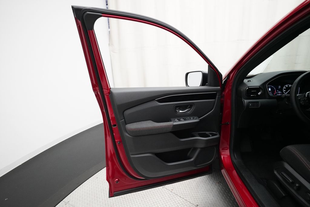 2025 Honda Pilot Sport - Photo 27