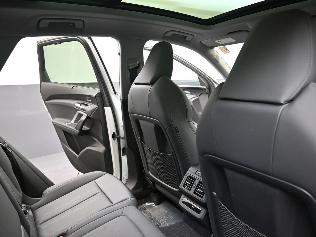 2025 Audi New Q5 Premium Plus - Photo 15