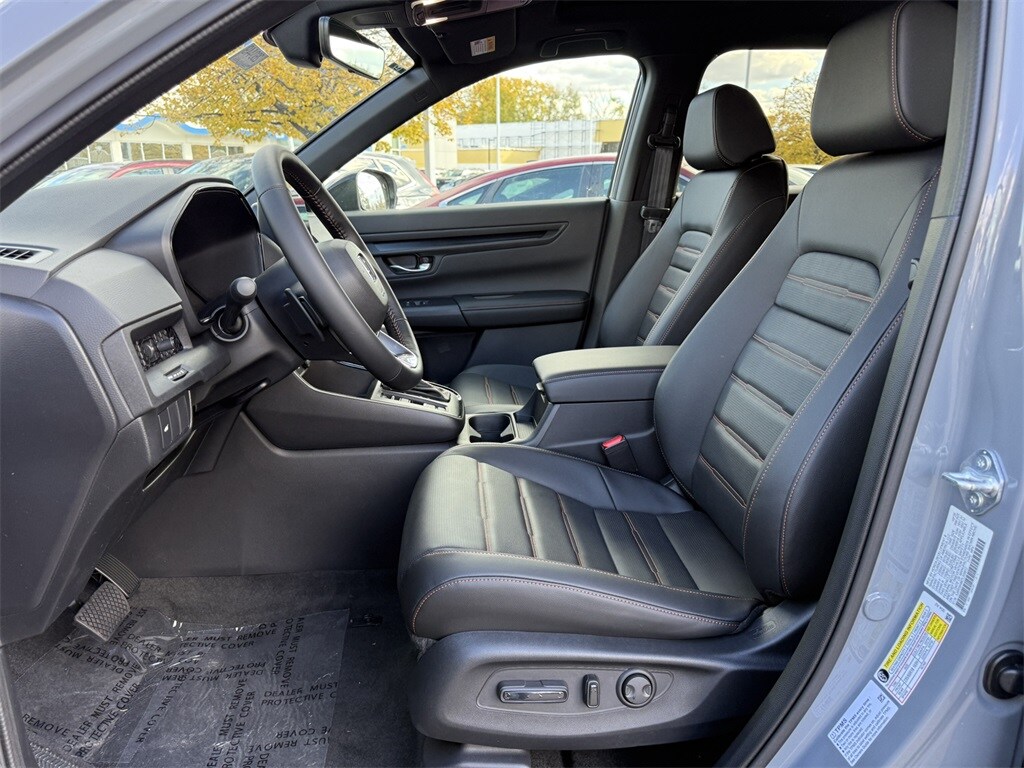2026 Honda CR-V Hybrid Sport-L photo 4